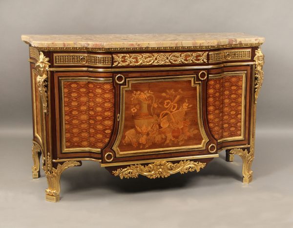 Gilt bronze mounted commode