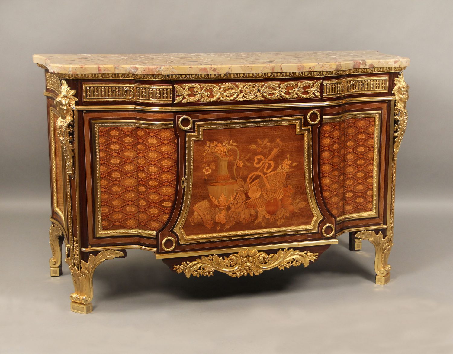 Lot 637: Pr. French Louis XVI Chairs w/ Gilt Carving