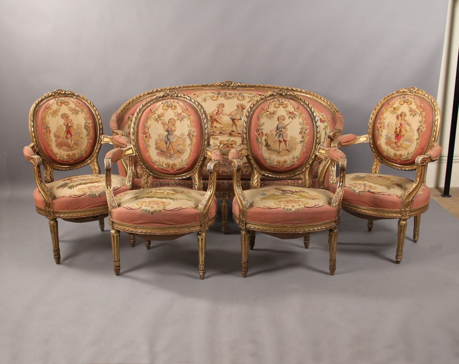 18th Century French Louis XV Carved Giltwood Canapé with Aubusson Tapestry  - Country French Interiors