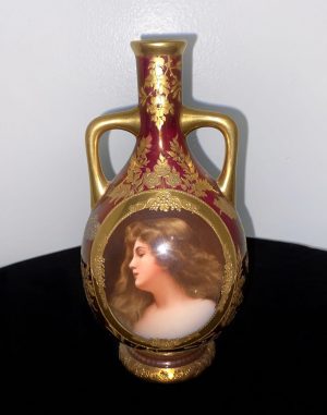 Vienna style porcelain vase of Venus
